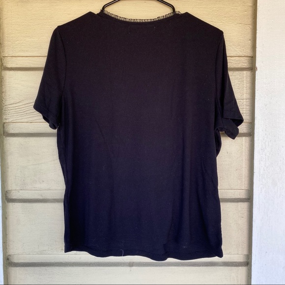 90s black t-shirt with lace trimming on neckline - Picture 3 of 3